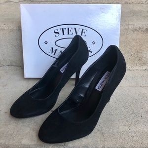 *SOLD* Steve Madden Black Suede Pumps😎
